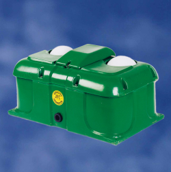 Specialitati pentru bovine - Adapatoare de exterior cu 2 bile 80 litri